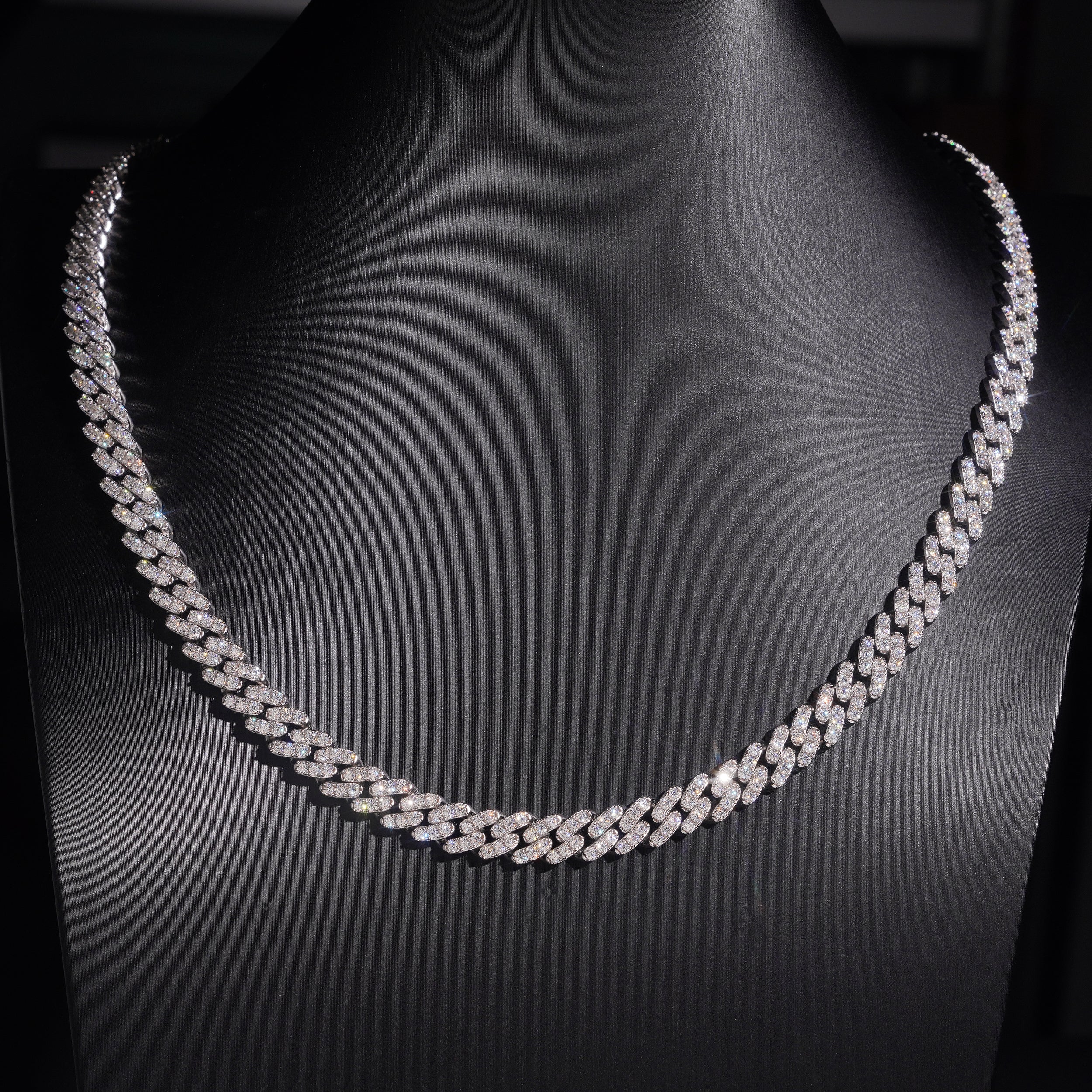 Single Row VVS Moissanite Diamond Cuban Chain Necklace 8MM