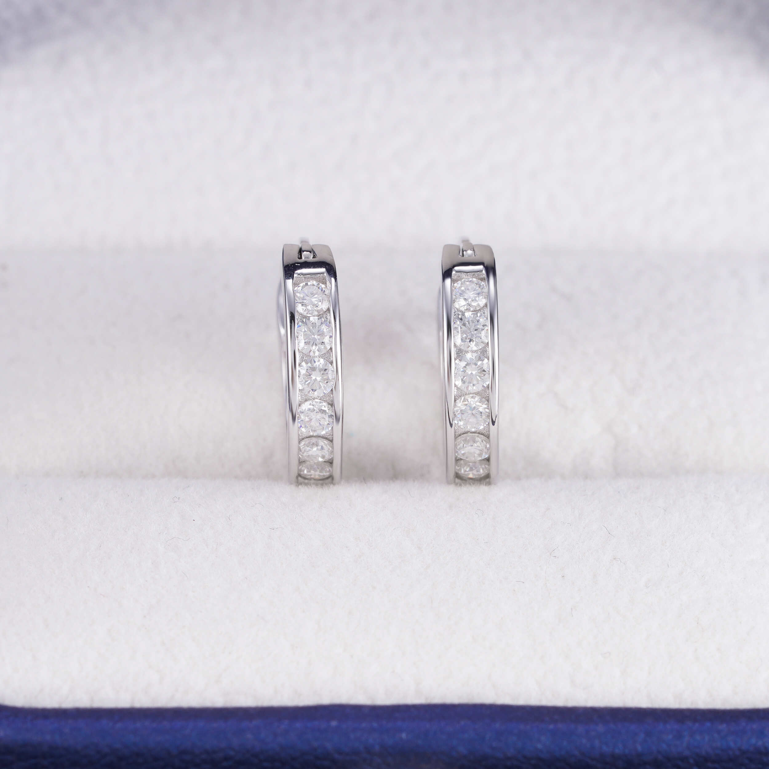 Hot Sell Men's 925 Silver Moissanite Huggie Hoop Earrings | Hip Hop Jewelry Style