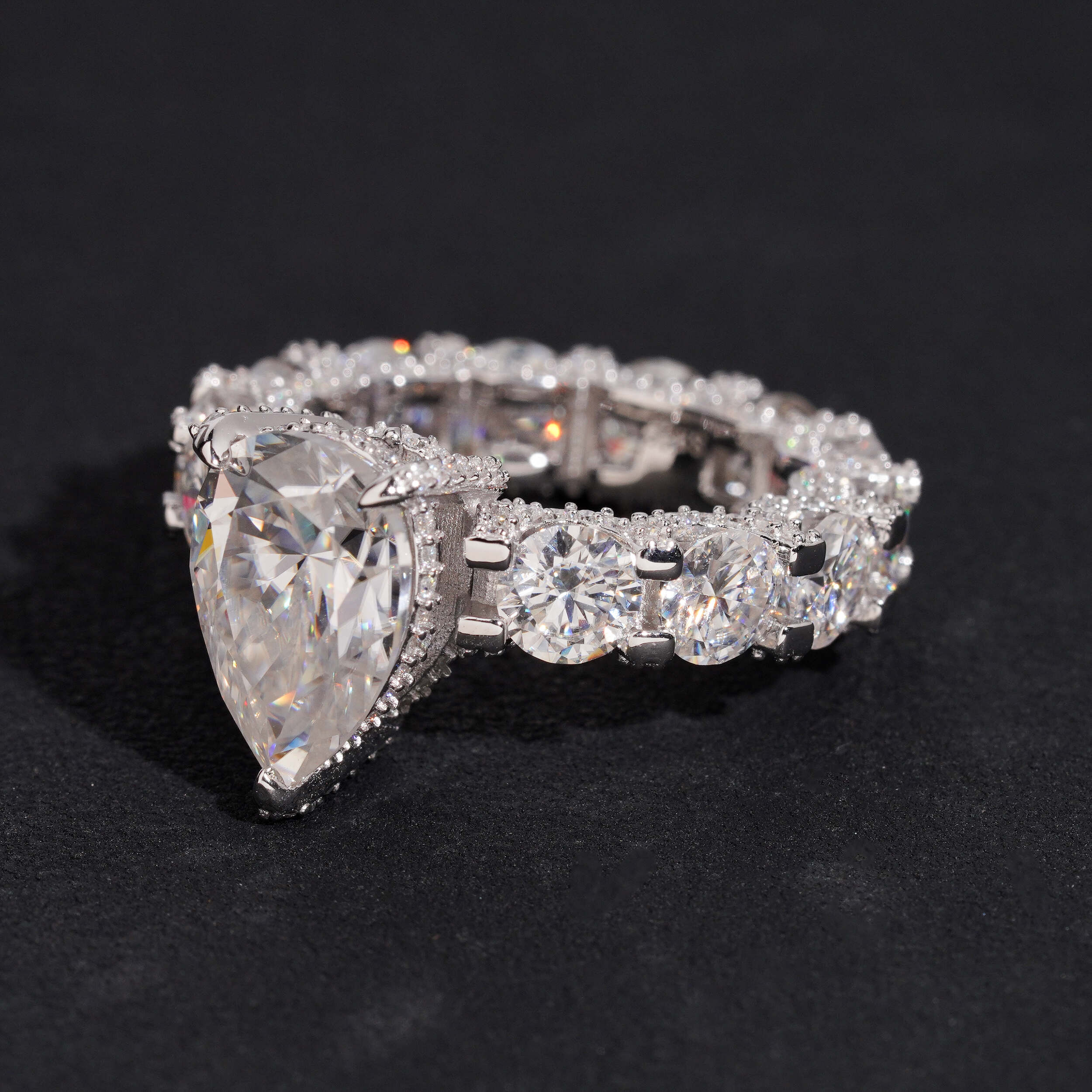 Luxury Pear Cut Moissanite Diamond Ring Women