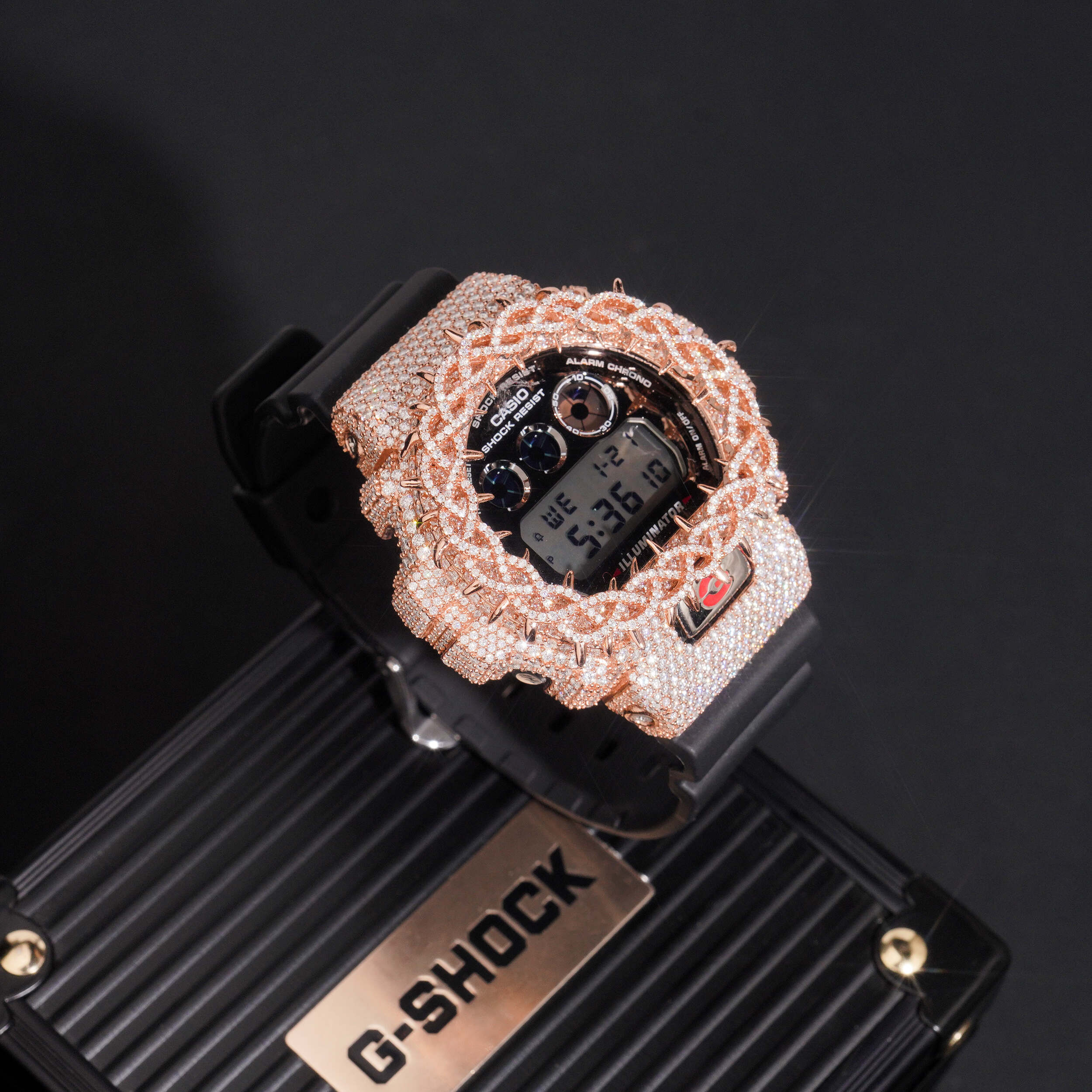 Throns Wire Link Moissanite Diamond Watch G SHOCK