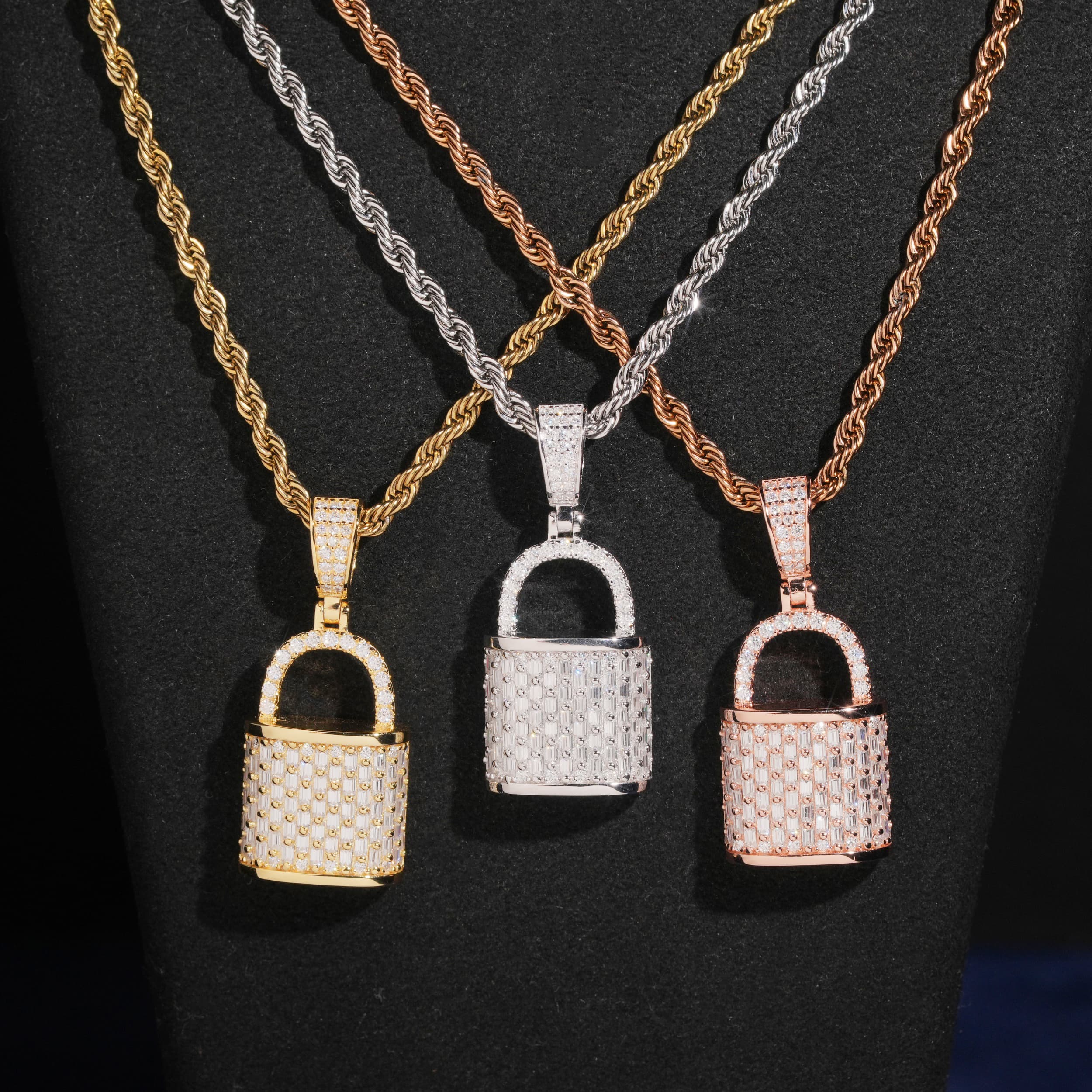 VVS Moissanite Baguette Design Lock Pendant Charm