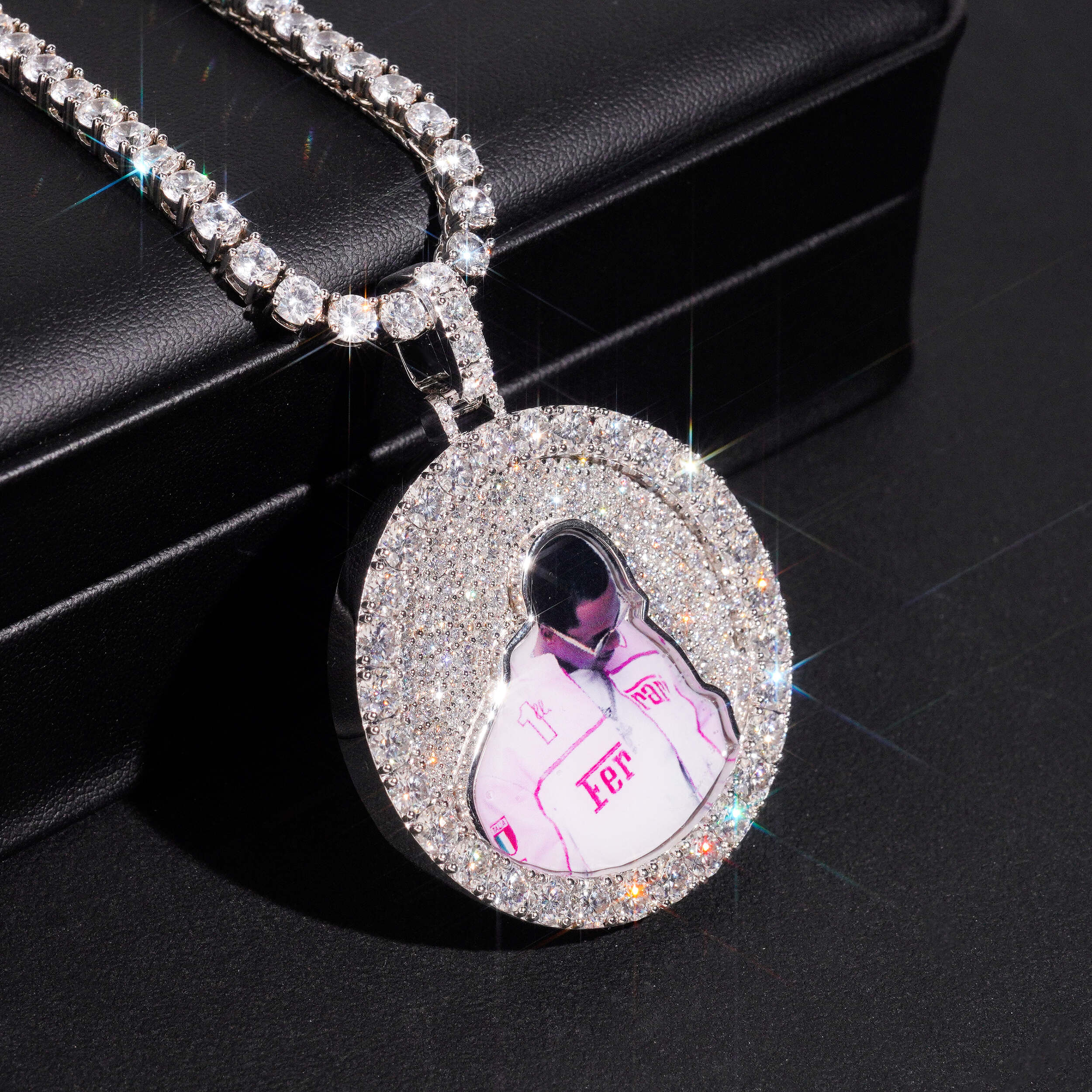 925 Sterling Silver Moissanite Photo Memory Pendant Mosaic Setting