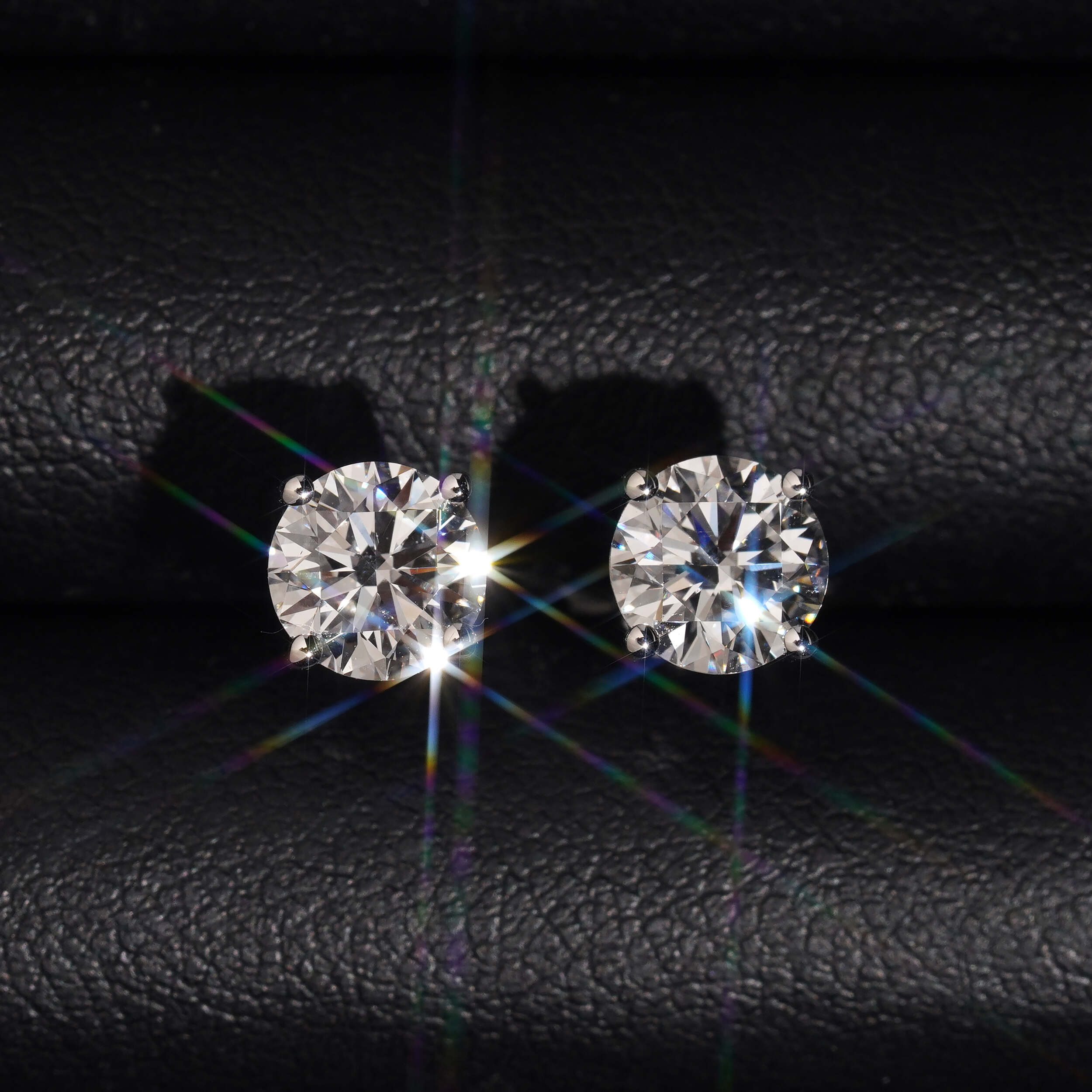 1CT VVS Lab Diamond CVD Studs 10K White Gold