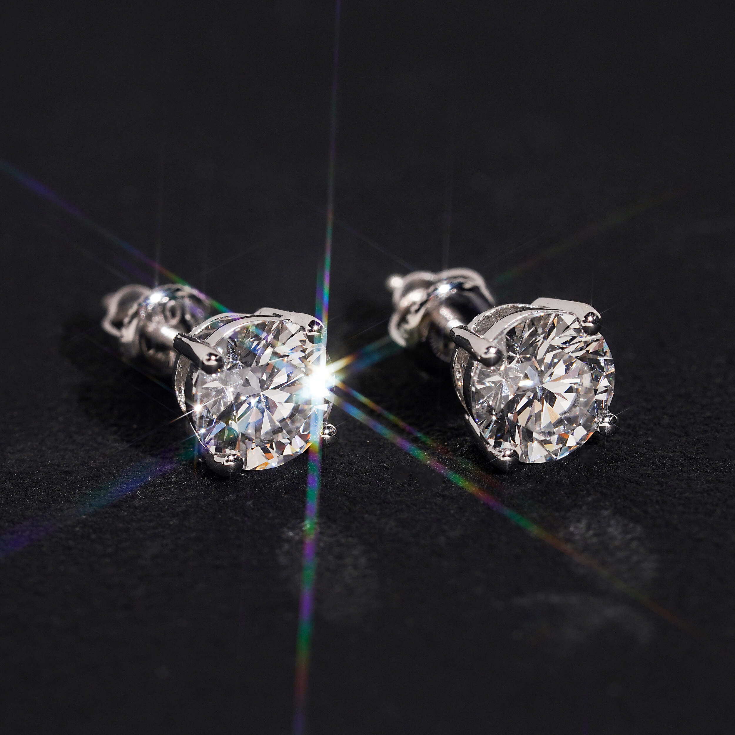 1CT VVS Lab Diamond CVD Studs 10K White Gold