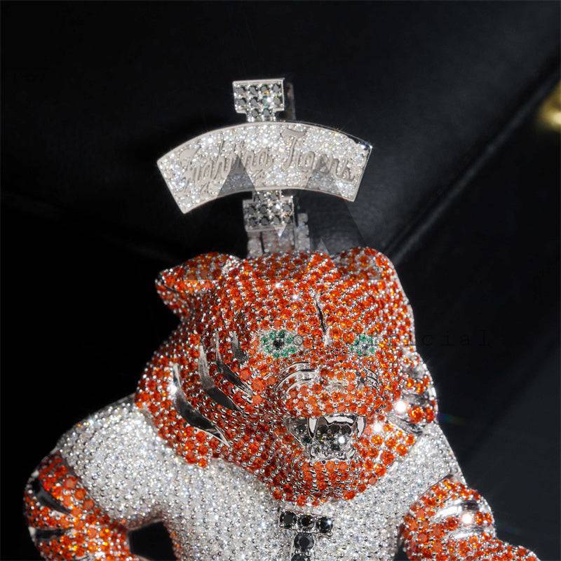 Iced Out Hip Hop Custom Made 3D Tiger Pendant With Moissanite Fit For 5MM Tennis Chain