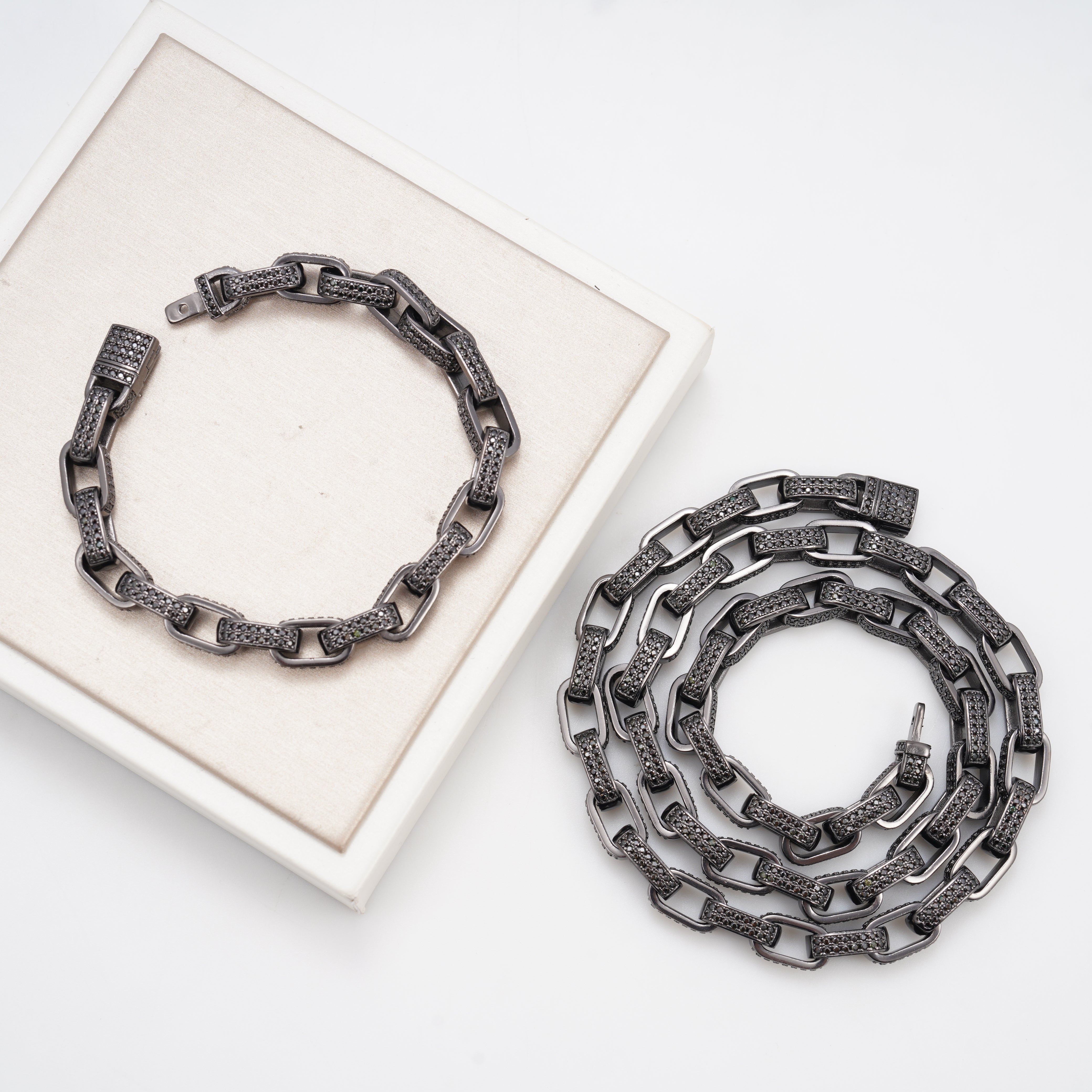 925 Sterling Silver 8MM Hermes Link Chain VVS Black Moissanite Diamond