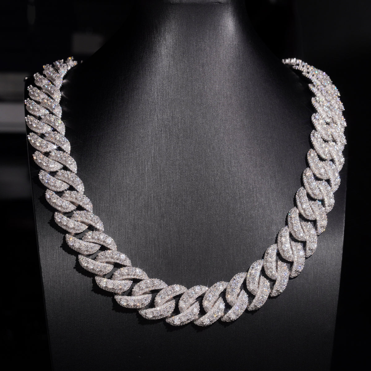 20MM Moissanite Diamond Raised Stone Cuban Chain With Custom Name Clasp