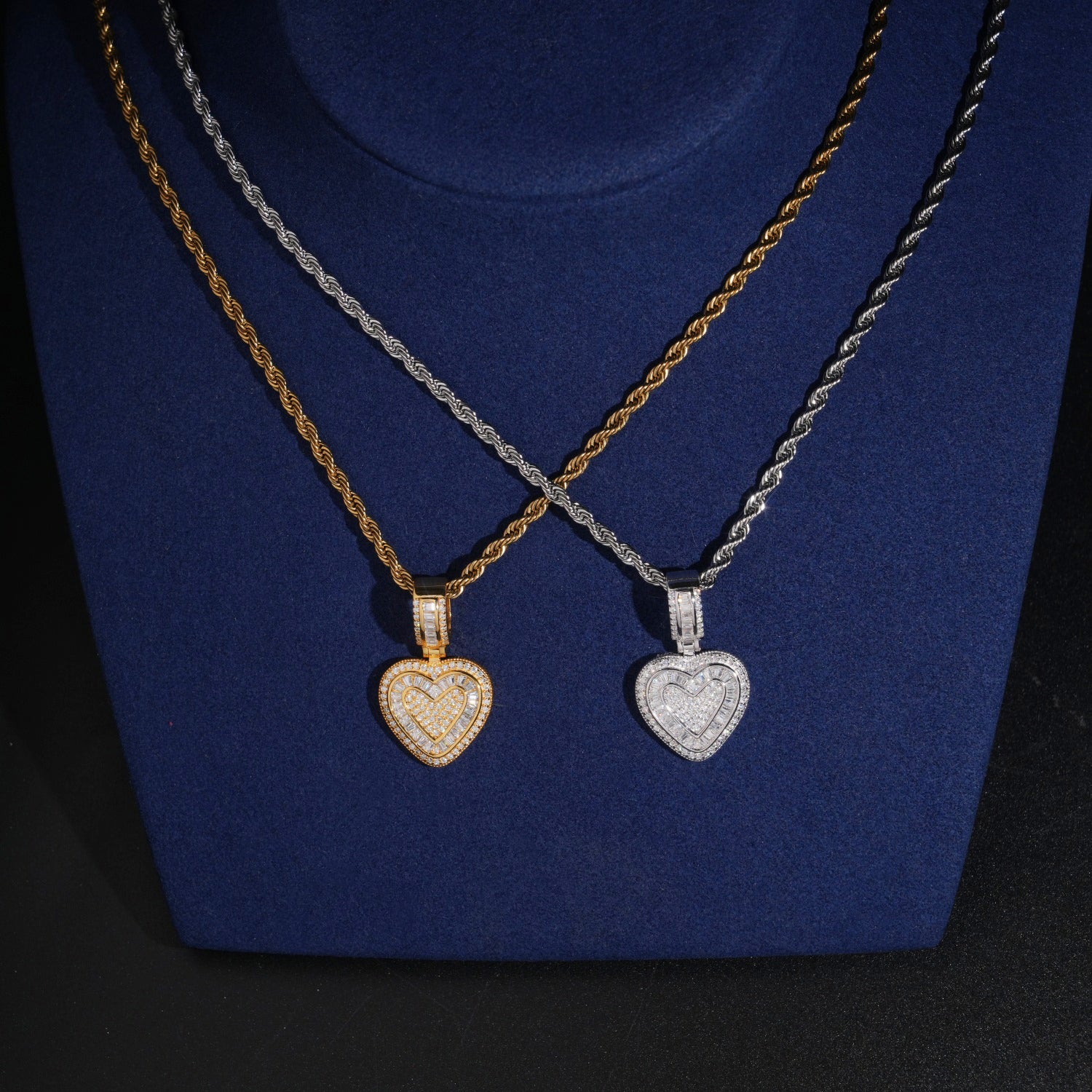 Mini Size Unisex Heart Charm Pendant Moissanite Diamond