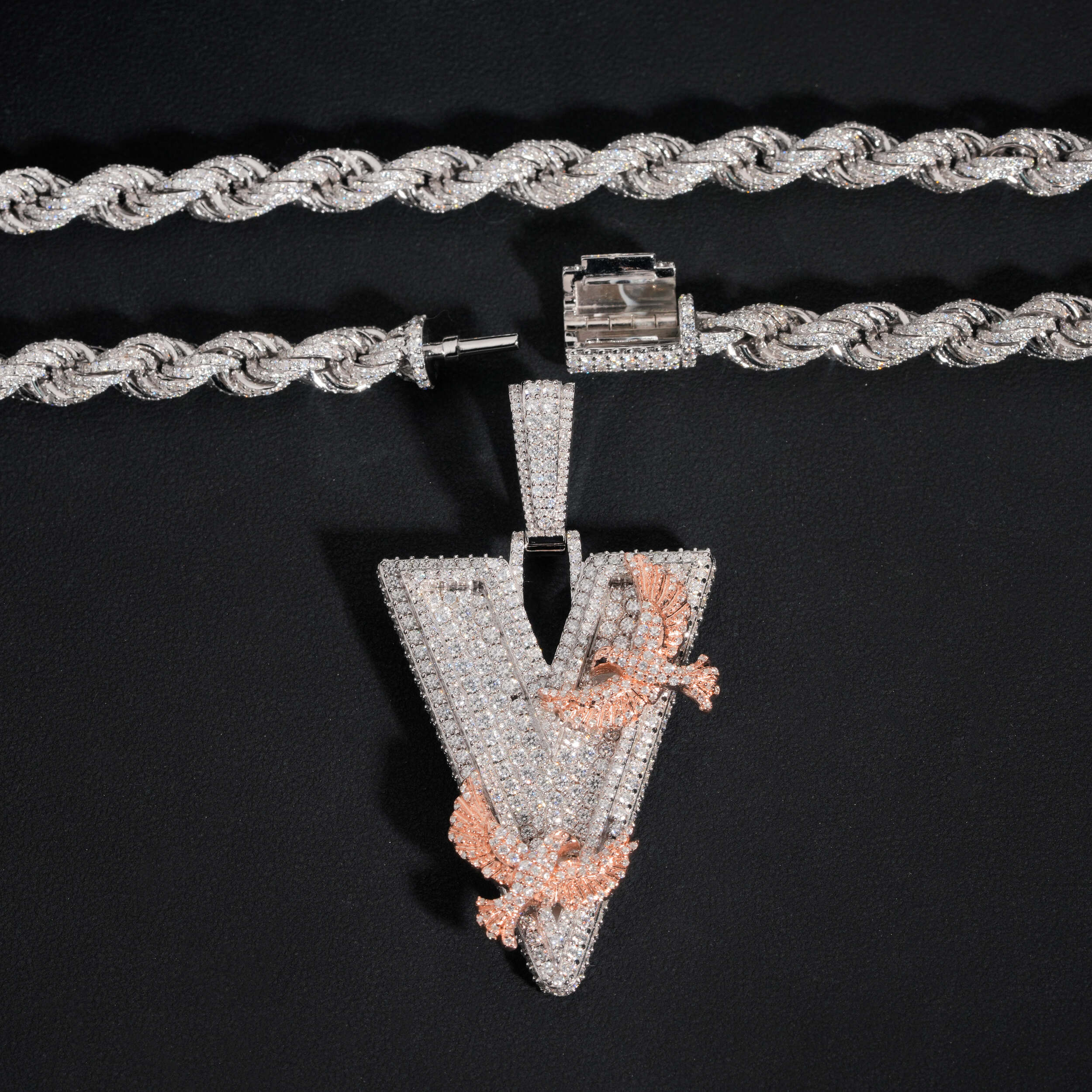 Iced Out Rose Gold Two Tone Custom Made Initial V Letter Initial Pendant Match 8MM Rope Chain