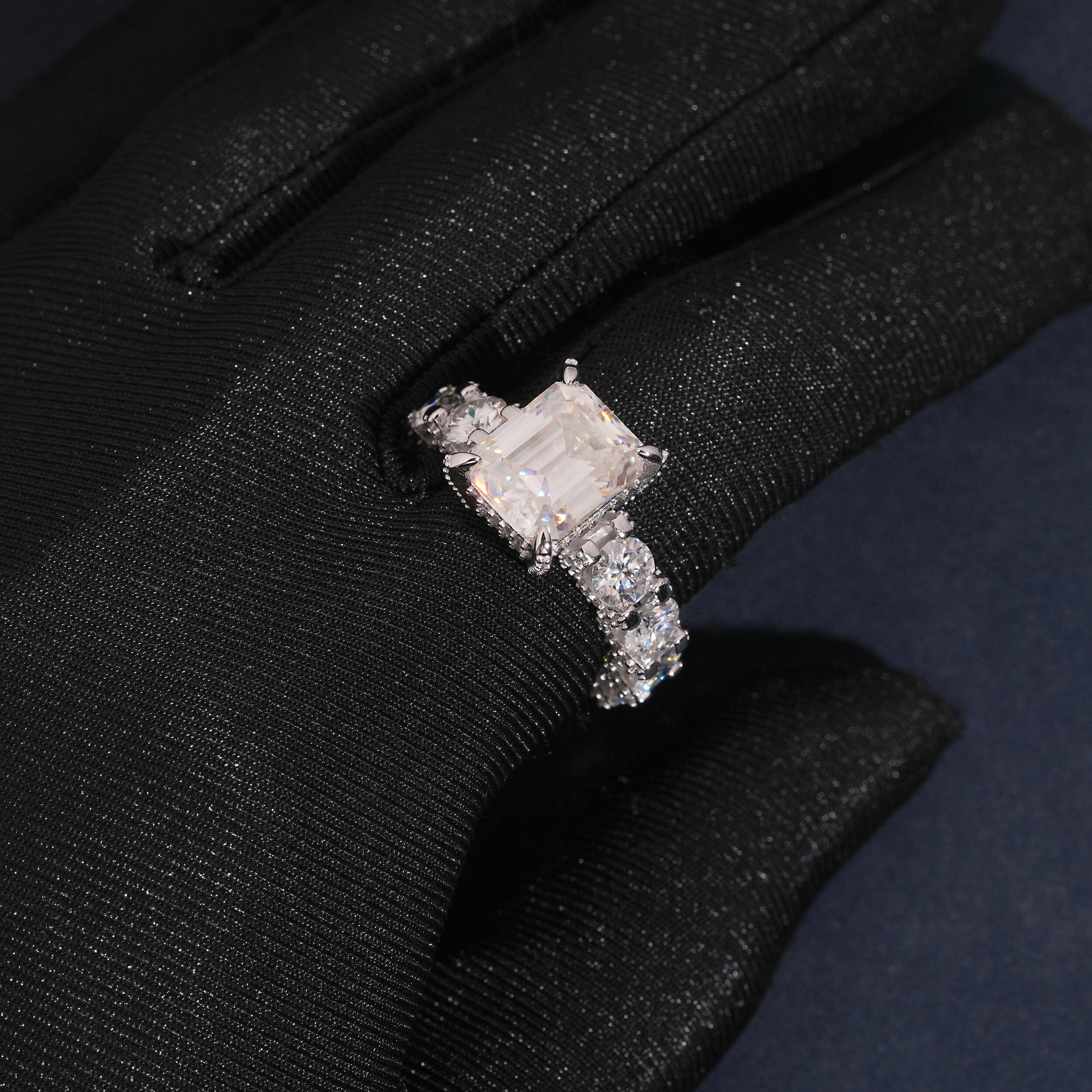 Vintage Luxury Big Carat Emerald Cut Women Engagement Ring