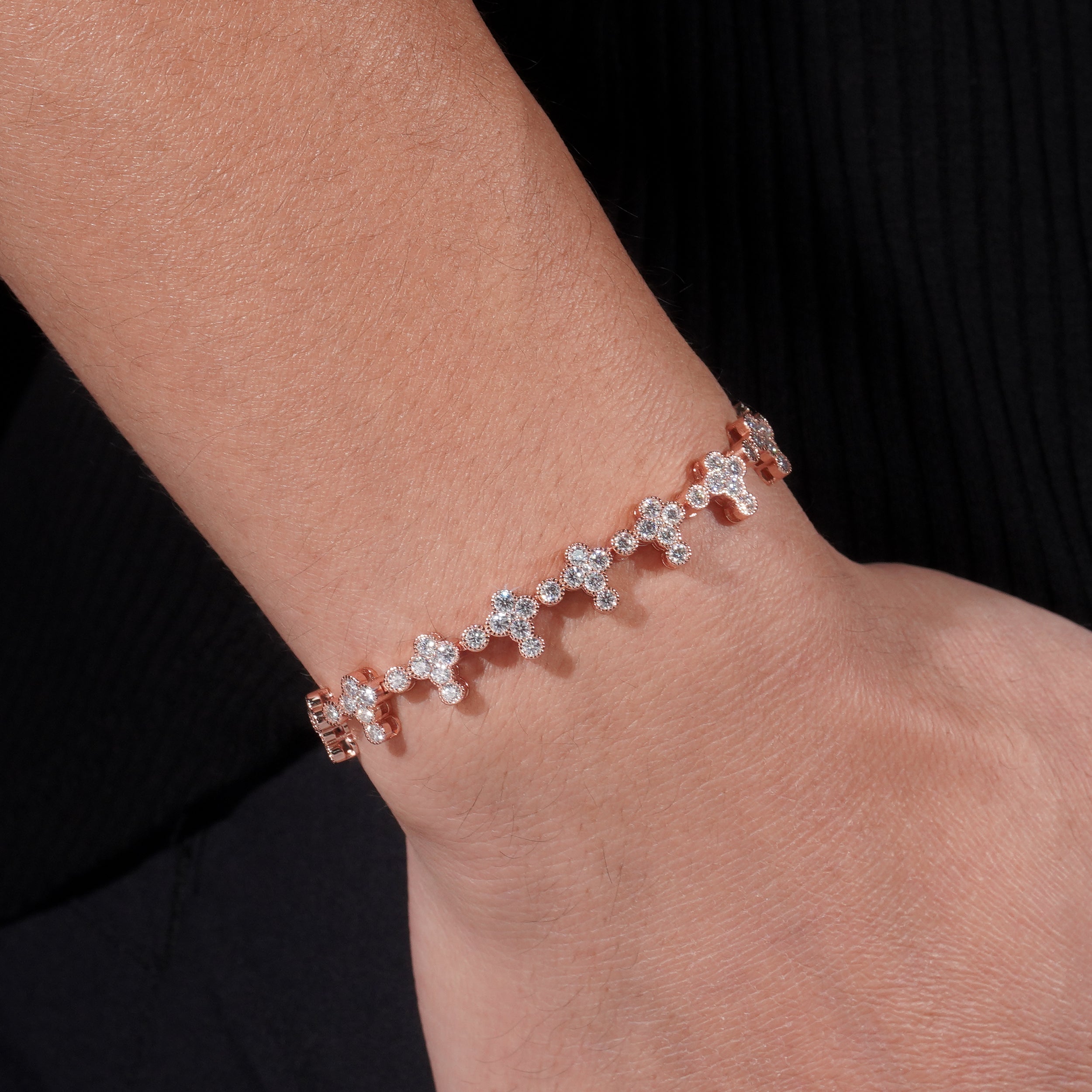 New Arrival Basic Design Bezel Setting VVS Moissanite Diamond Cross Tennis Bracelet