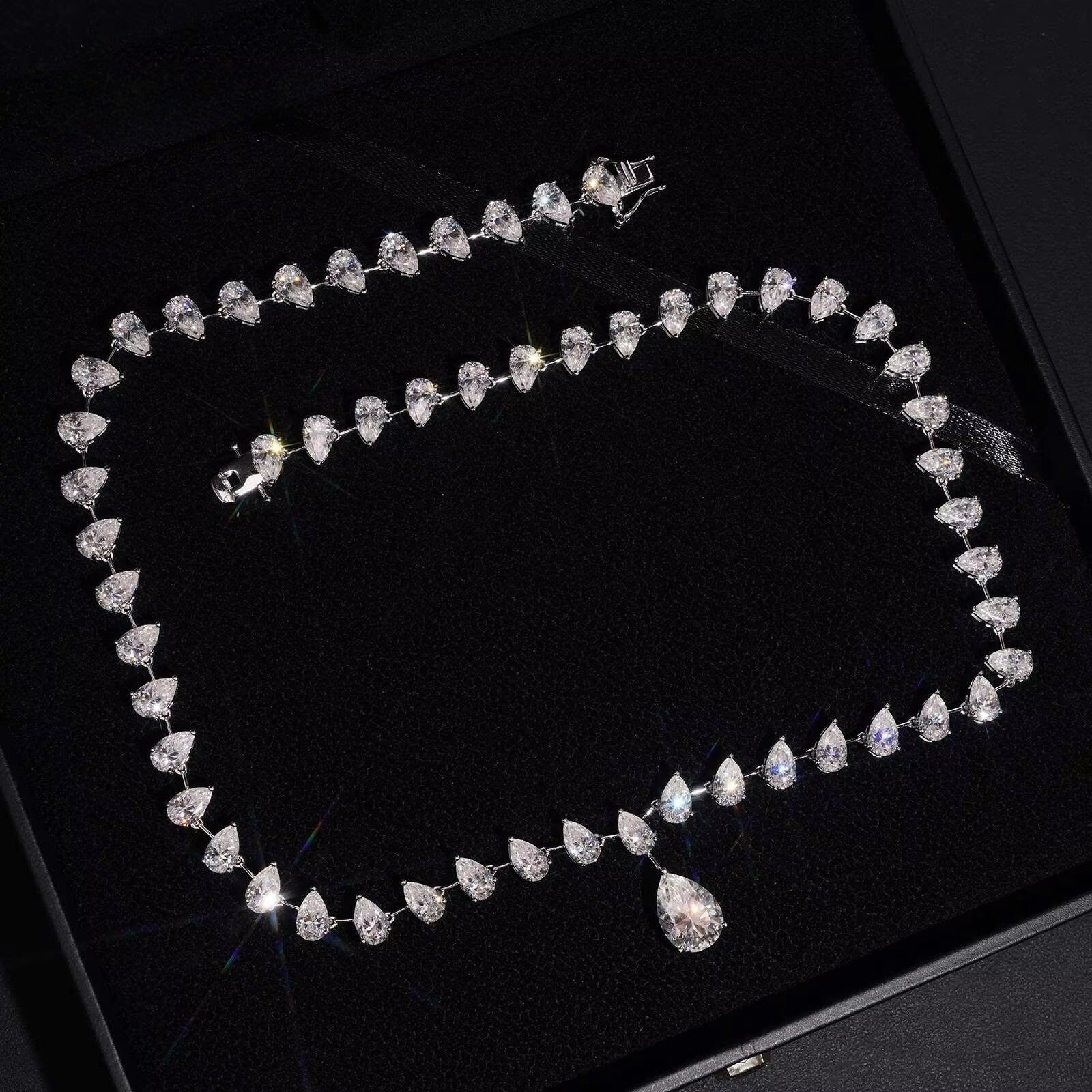 Women Luxury Teardrop Cut Moissanite Diamond Necklace