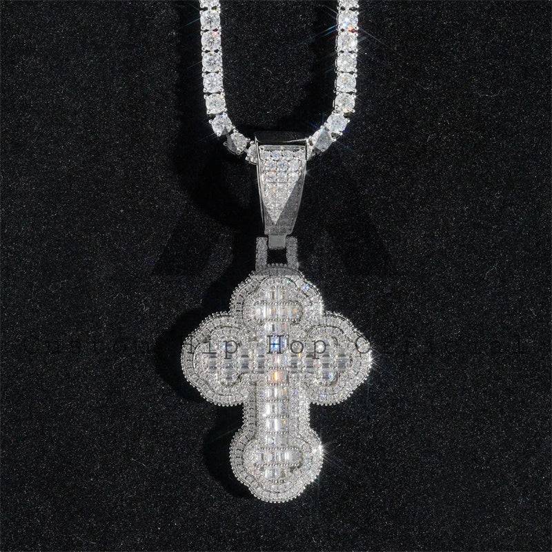 Stylish new fashion hip hop jewelry with iced out GRA certificated pass diamond tester baguette moissanite cross pendant