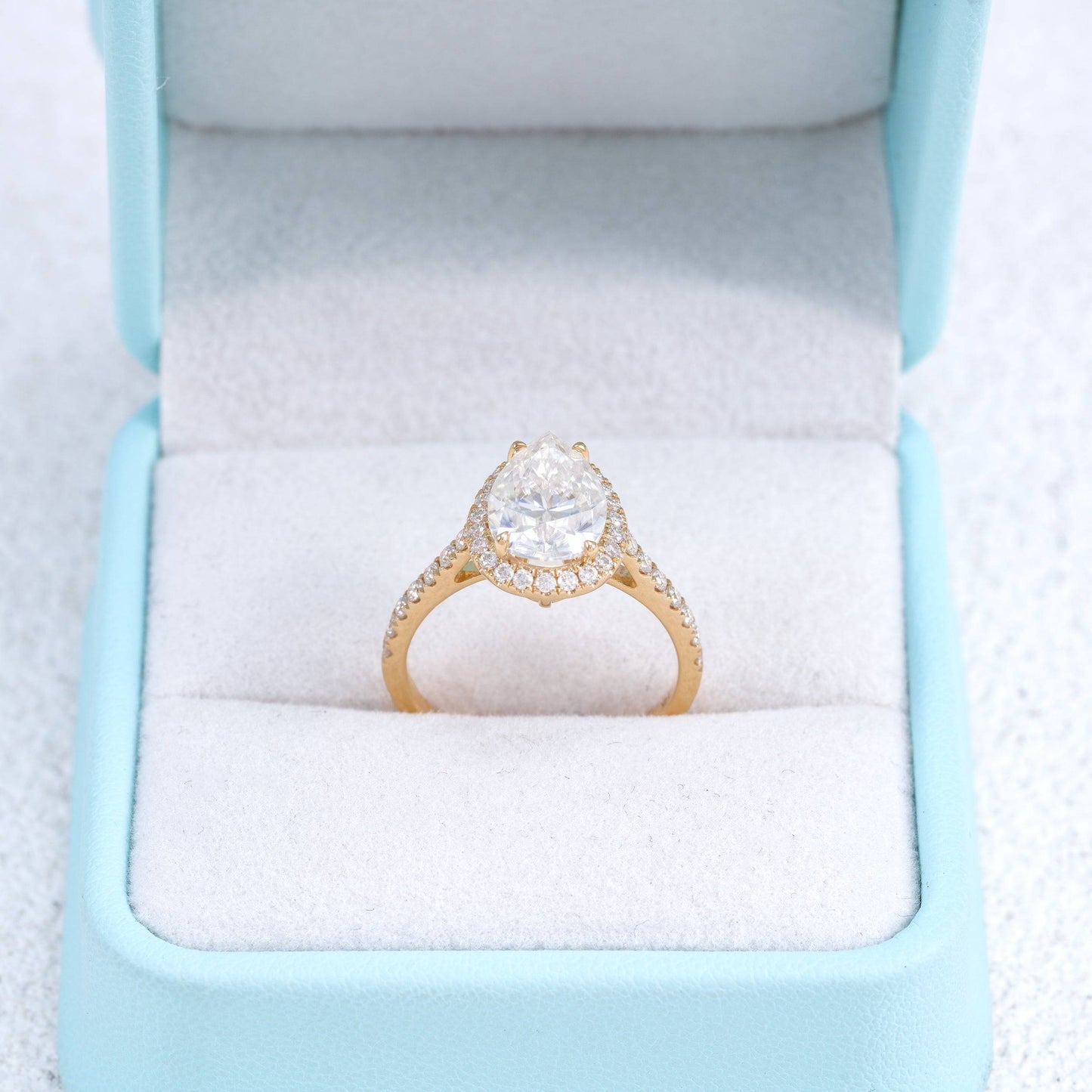 10K 14K 18K Real Gold Halo Diamond Style 3CT Pear Cut VVS Moissanite Diamond Engagement Ring