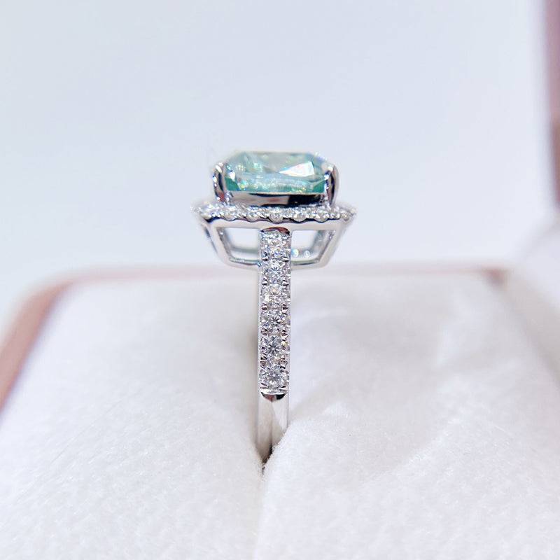 Anel de diamante Halo Diamond estilo Tiffany Blue Moissanite em ouro branco com pedra azul Tiffany