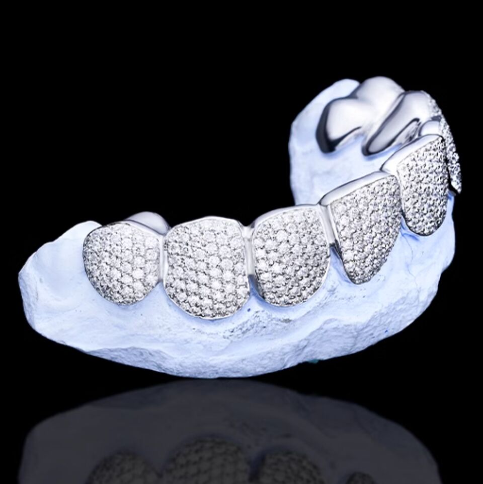 Sterling Silver Hip Hop Top 8 Iced Out Moissanite Diamond Custom Grillz For Men