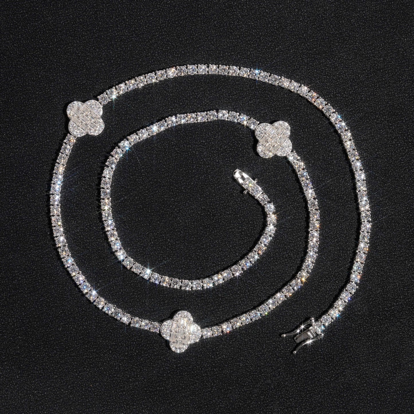 Теннисная цепочка Baguette из муассанита и клевера, 3 мм, стерлинговое серебро со льдом