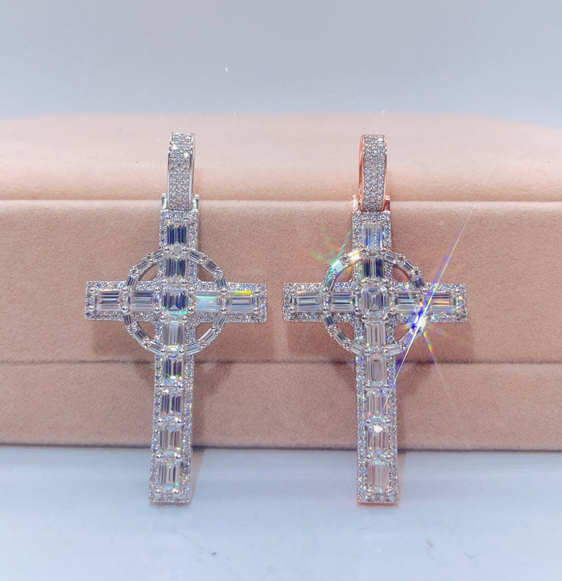 Iced Out Hip Hop Baguette Cut VVS Moissanite Diamond Cross Pendant Charm