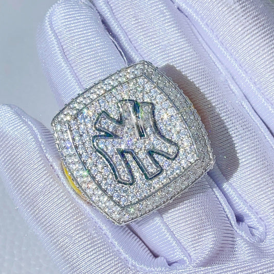 Custom made 1999 New York Yankees World Series baseball team ring with VVS Moissanite hip hop jewelry0