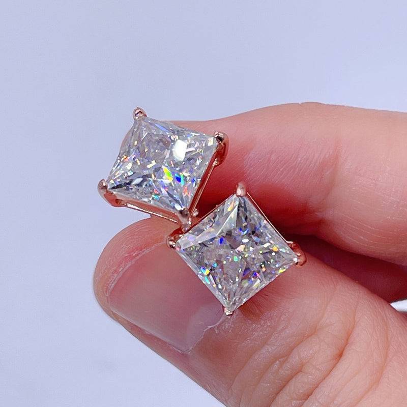 Rose gold screw back moissanite stud earrings in various sizes for hip hop jewelry1