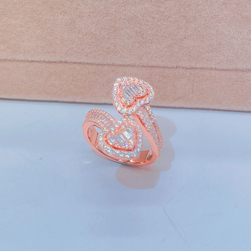 Lady New Fashion Heart Shaped Nail Ring With Baguette Cut VVS Moissanite Diamond
