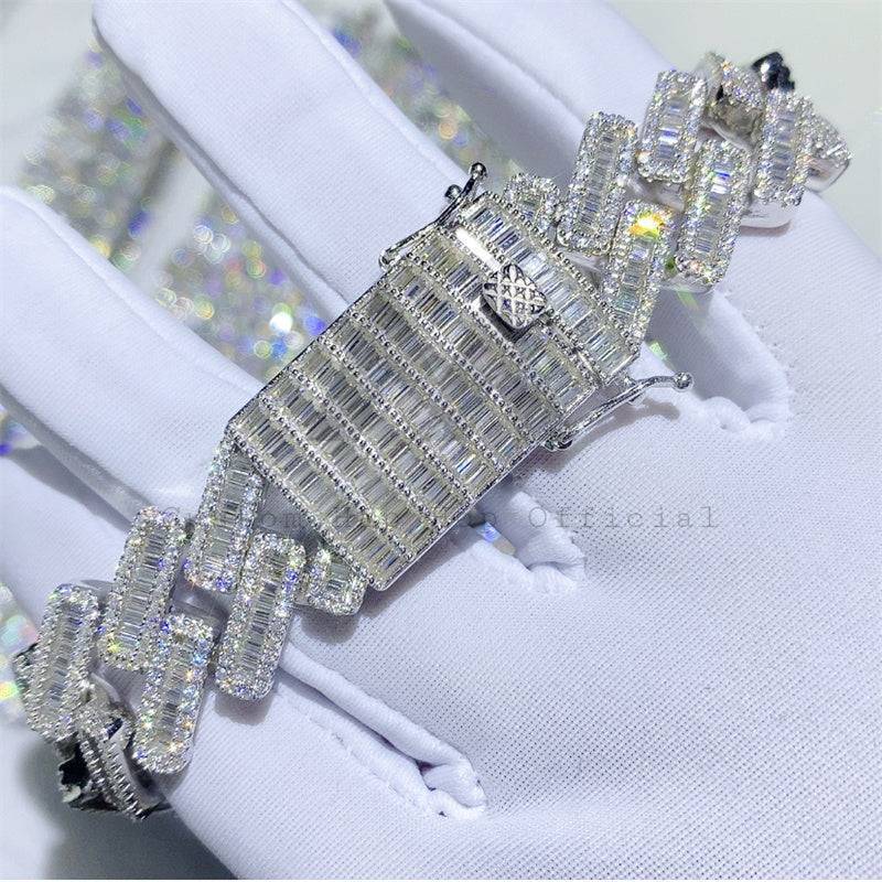 Luxurious 18MM VVS Moissanite Cuban Bracelet in Solid Silver hip hop jewelry0