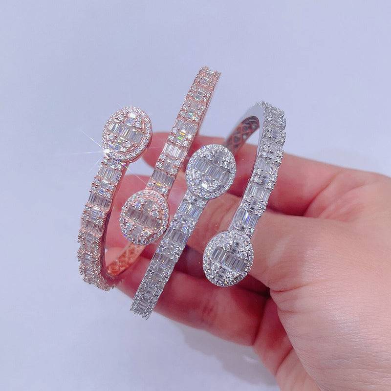 Rose Gold White Gold Baguette Cut VVS Moissanite Nail Bracelet for Sale