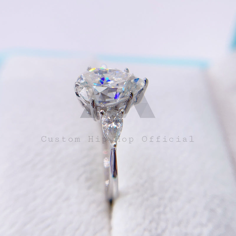 2.7CT Pear Cut VVS Moissanite Diamond Engagement Ring GRA Certificated