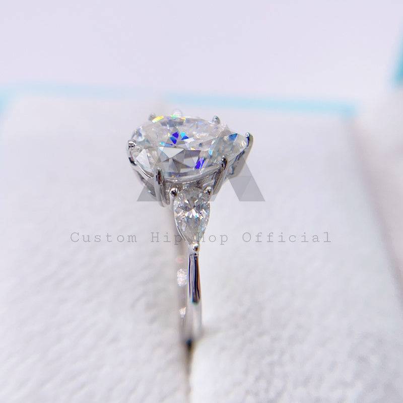 Anel de noivado GRA do diamante do corte VVS Moissanite da pera 2.7CT habilitado