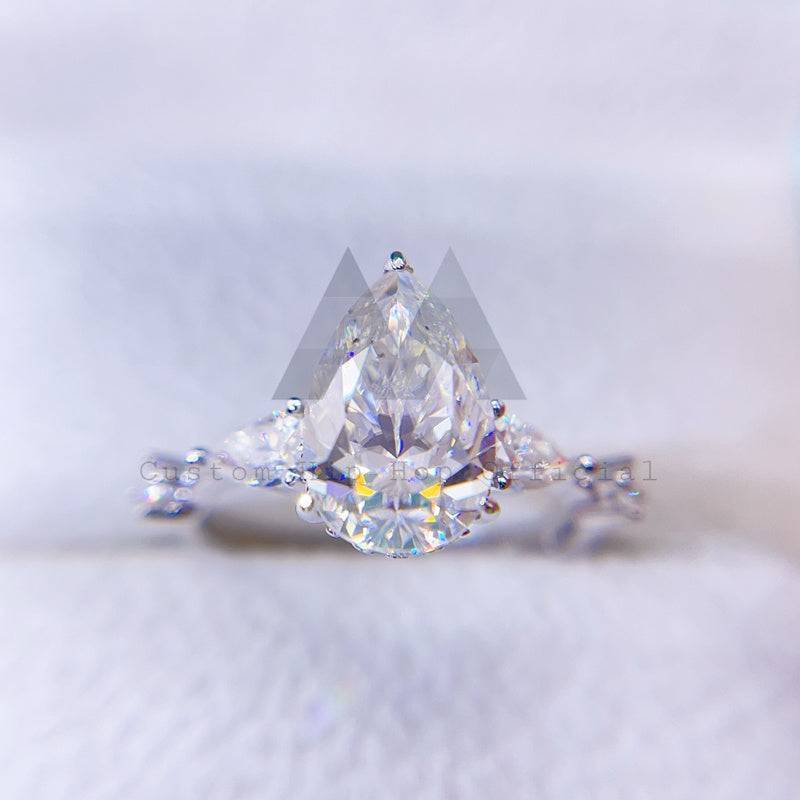 Luxury 3.9CT VVS Moissanite Engagement Ring in 925 Silver