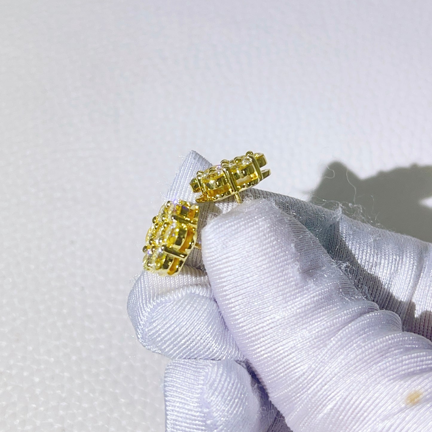Brincos cluster moisssnite amarelo 8mm 12mm prata esterlina banhado a ouro
